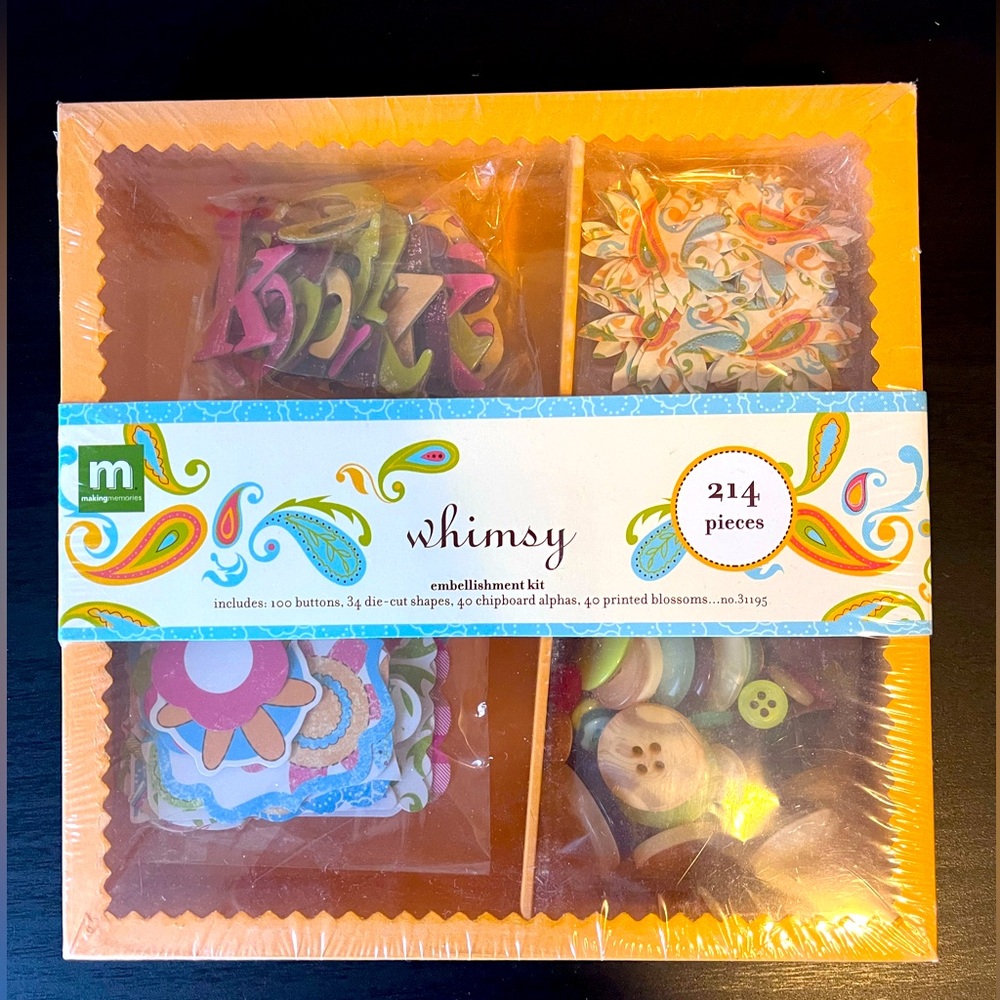 Making Memories Whimsy embellishment kit - chipboard, flowers and buttons